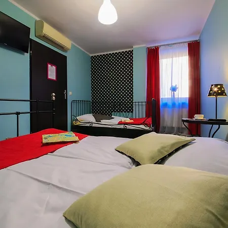 Glow Hostel