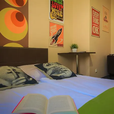 Glow Hostel *